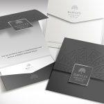 in thiệp mời hội nghị sử dụng màu xám tạo nên sự trang trọng cho bộ thiệp