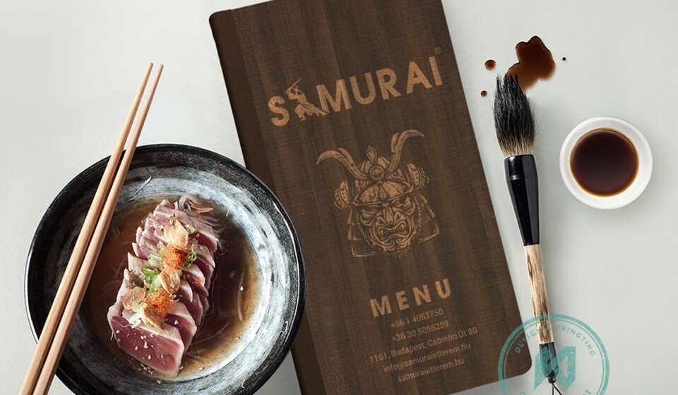 In menu gỗ nhà hàng samurai